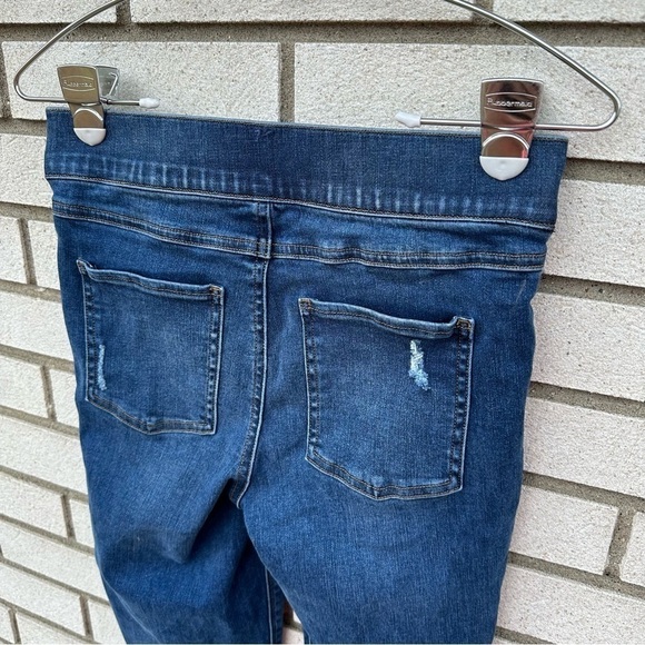 SPANX Distressed Skinny Jeans Medium Wash - Picture 9 of 13